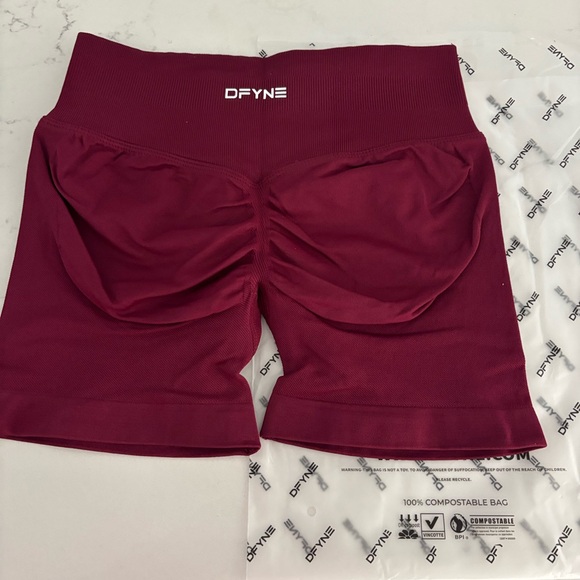 Pants - dfyne inspired winter berry shorts
